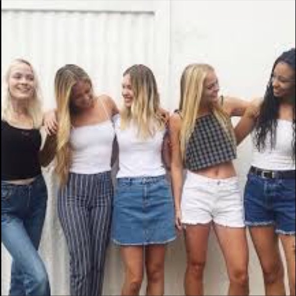 Brandy Melville MYSTERY BOX - Picture 4 of 4